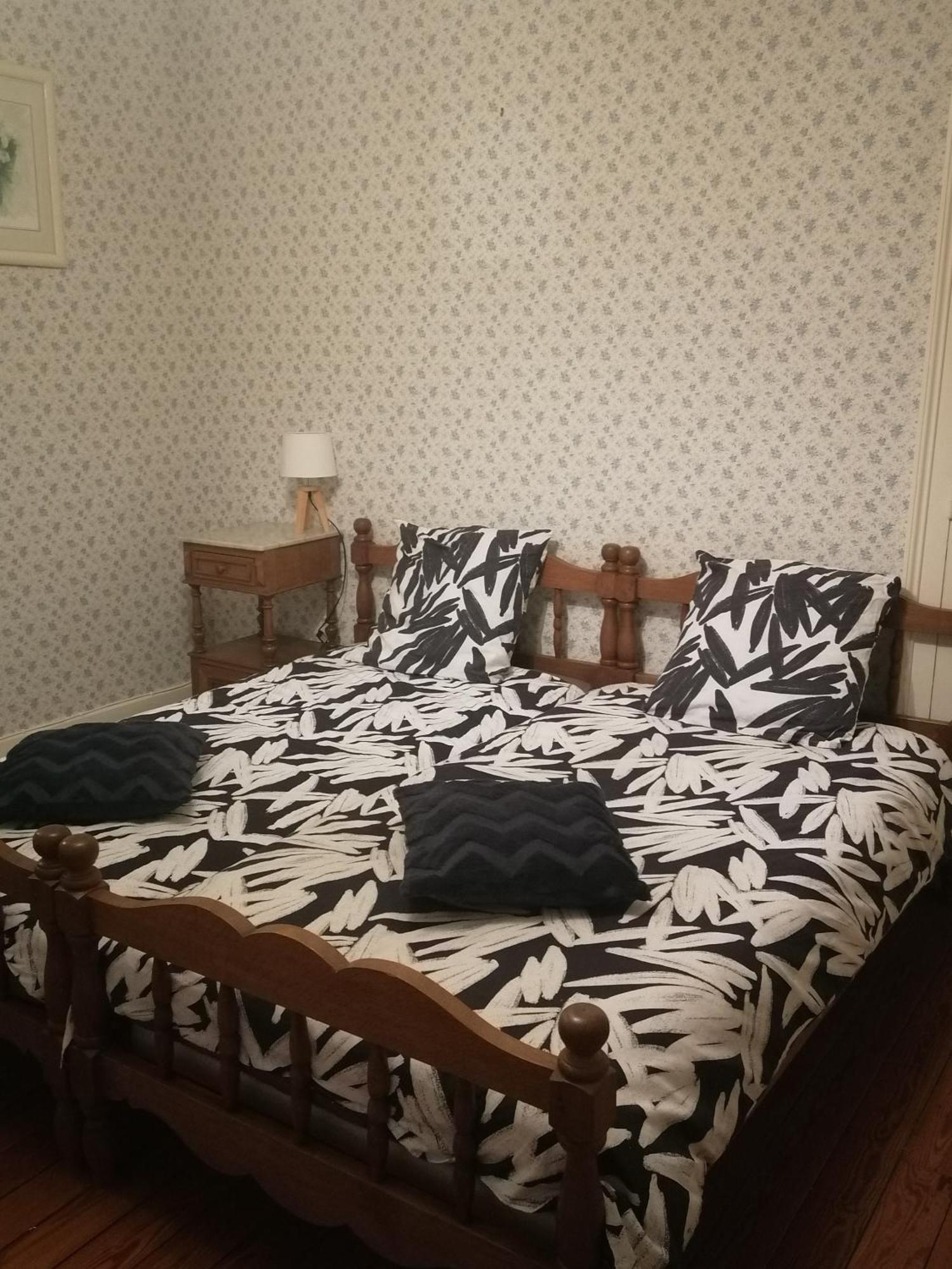 Bed and Breakfast Chez Many, Par Fred Et Henri Monthermé Esterno foto